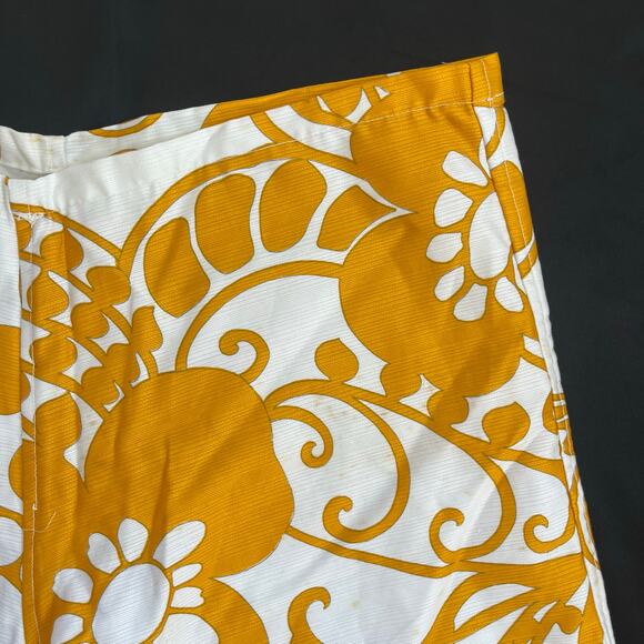 Vintage Hawaiian Floral Shorts Size 32 • Yellow White Aloha Print Swim Trunks - Picture 5 of 10